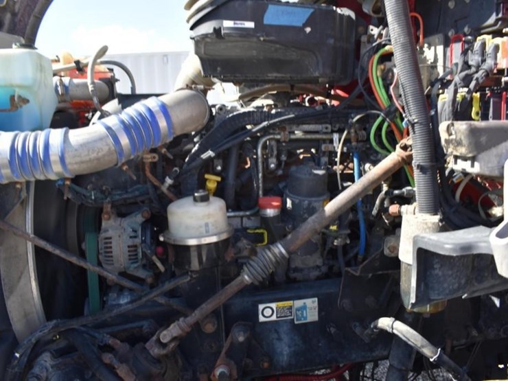 2018-kenworth-t880-image-61