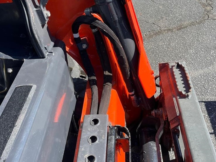 2024-kubota-svl75-3-image-16