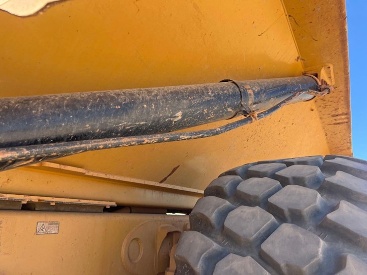 caterpillar-740b-image-17