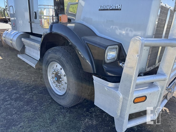 2009-kenworth-t800-image-49