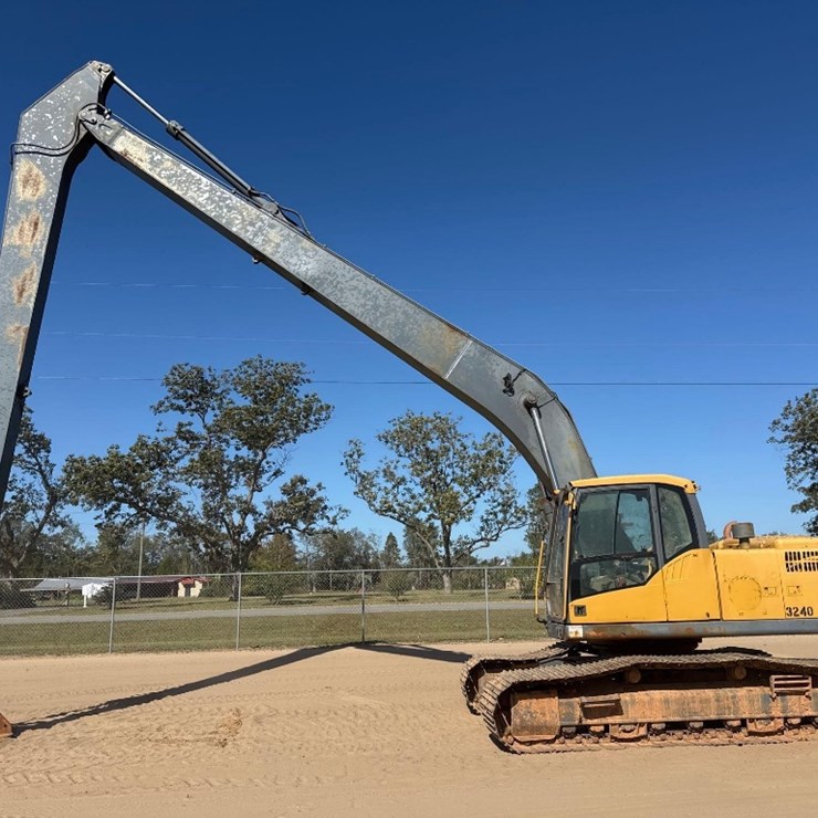 VOLVO EC240CL