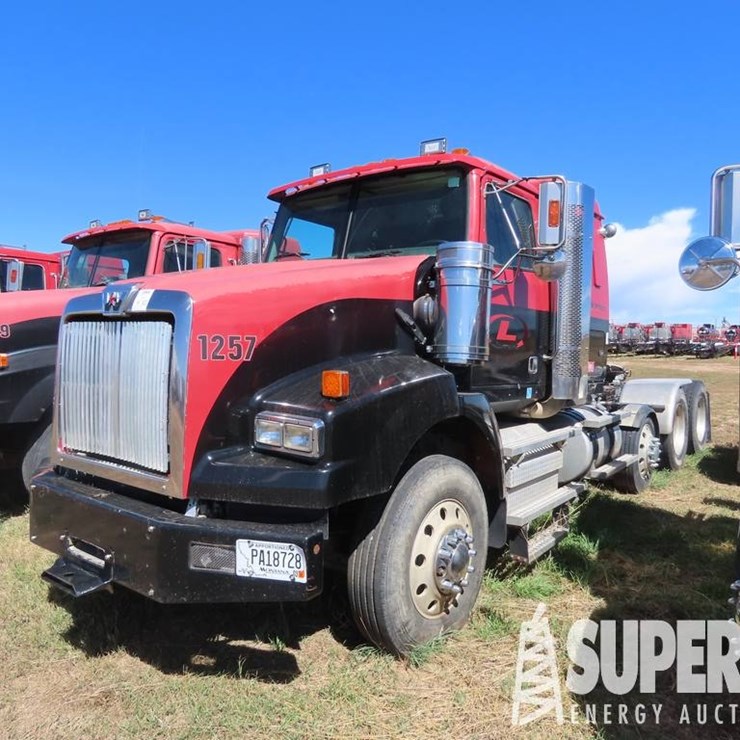 2013 WESTERN STAR 4900