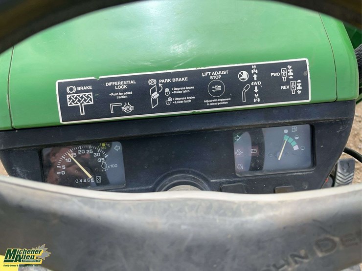 john-deere-2305-image-12