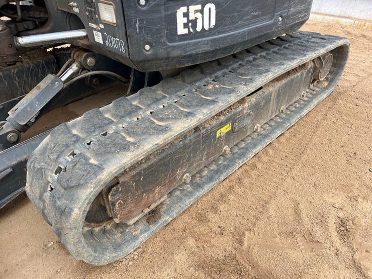 2019-bobcat-e50-image-9