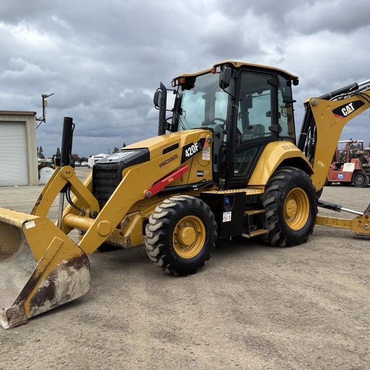 2015 CATERPILLAR 420F2