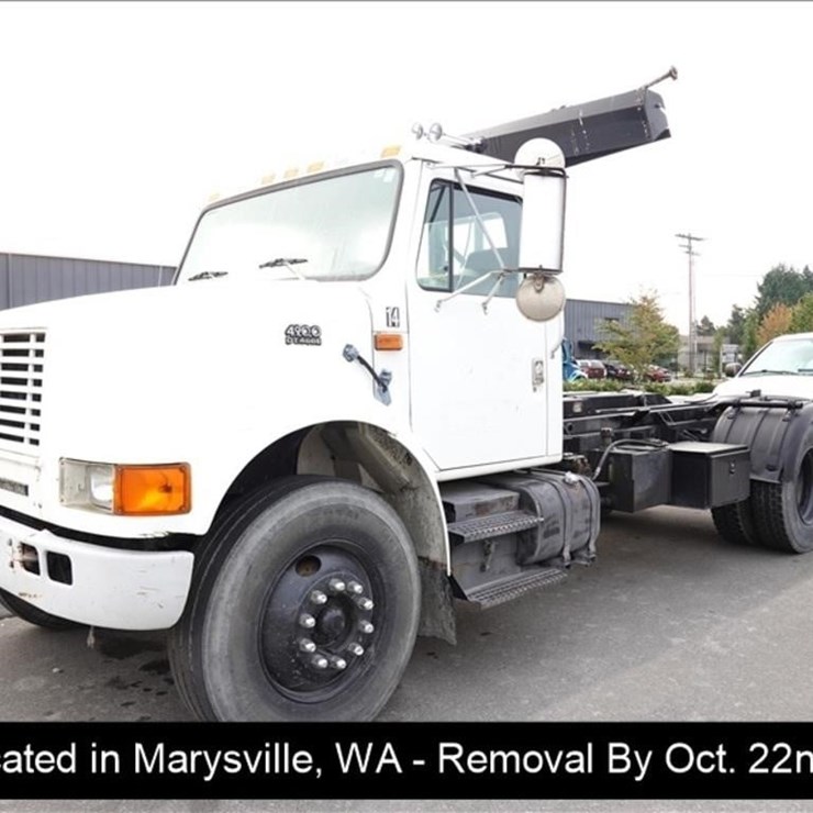 1997 INTERNATIONAL 4900