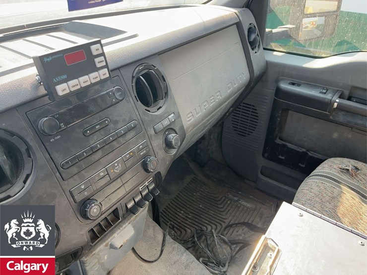 2015-ford-f550-image-14