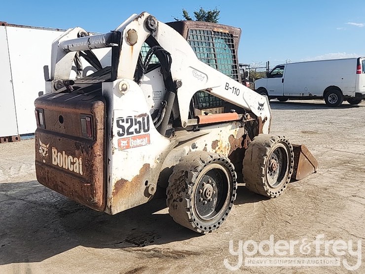 2008-bobcat-s250-image-5