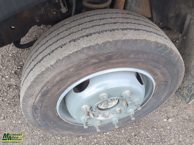 2015-ford-f350-image-28