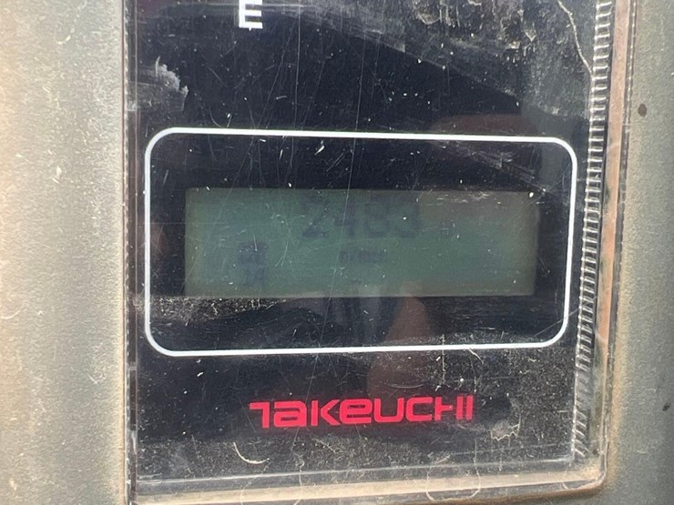 2017-takeuchi-tl8-image-25