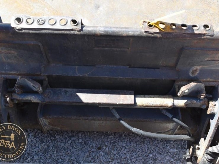 2020-takeuchi-tl12r2-image-54