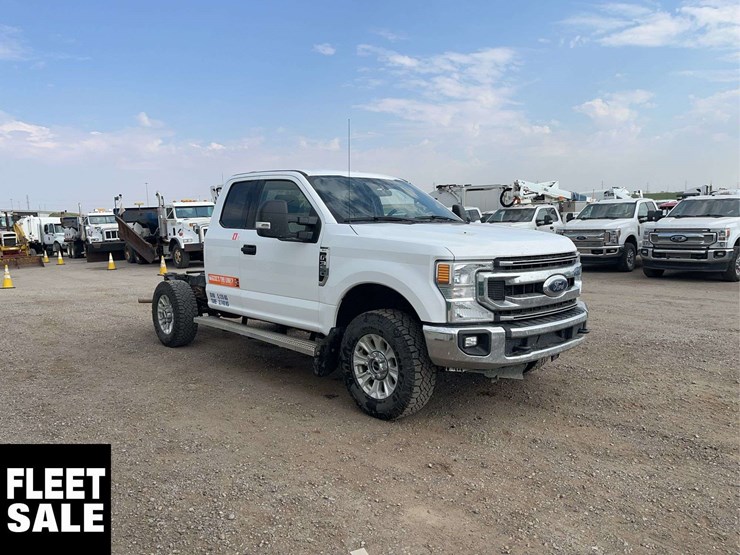 2021-ford-f350-image-4