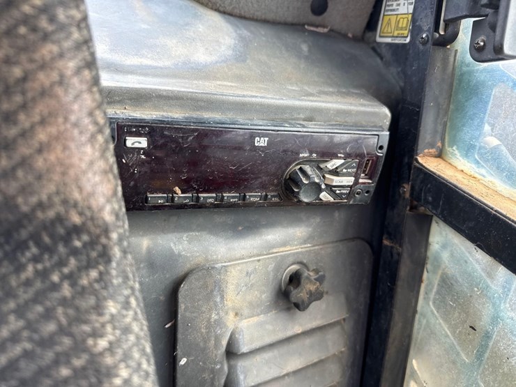 caterpillar-289d-image-33