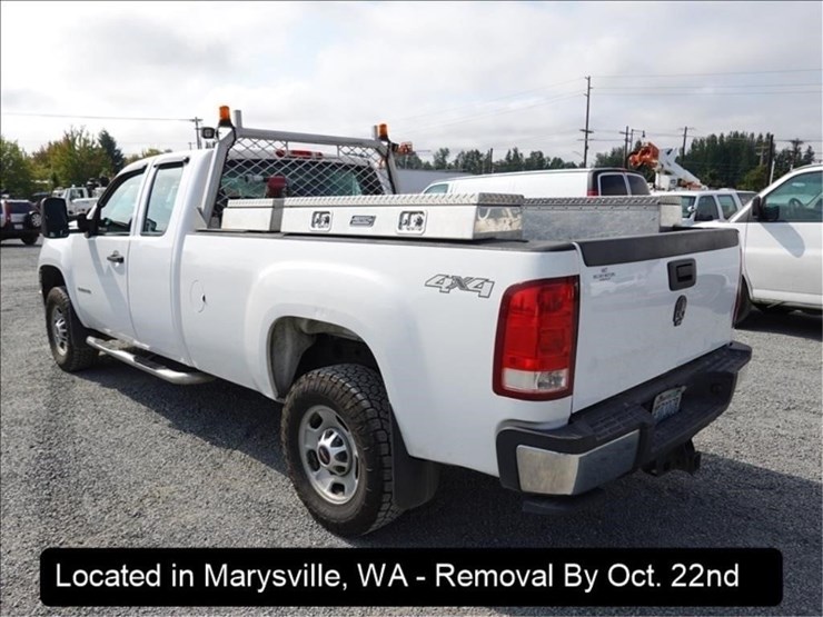 2011-gmc-2500-image-14