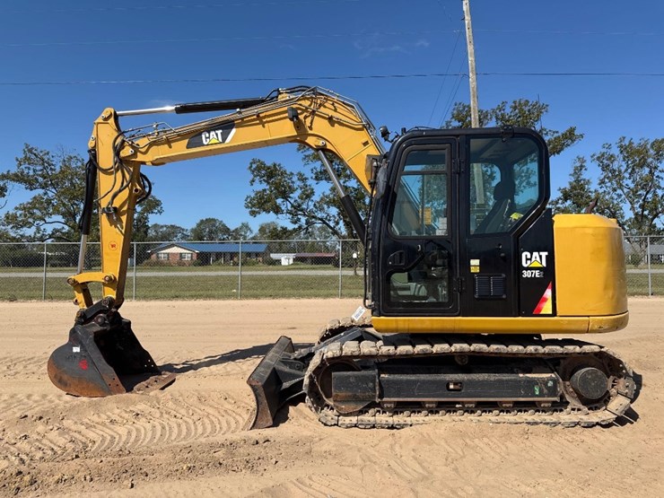 caterpillar-307e2-image-1