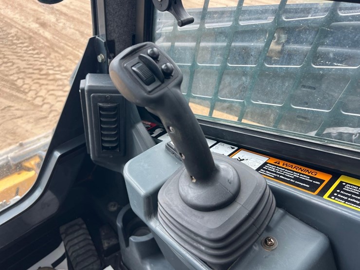 deere-333g-image-28