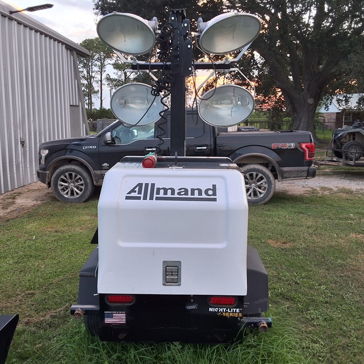 #516 • 2019 ALLMAND 6 KW LIGHT PLANT
