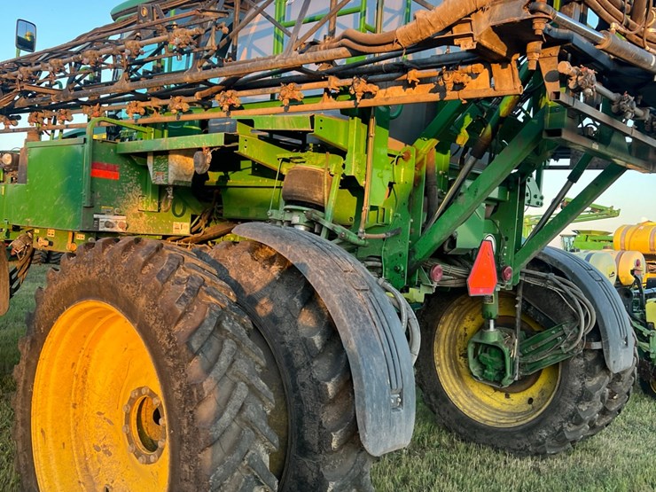 john-deere-4830-image-10