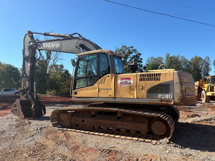 volvo-ec210cl-image-2