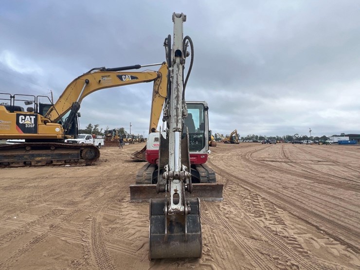 takeuchi-tb260-image-7