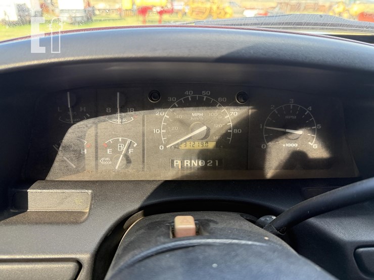 1996-ford-f250-xlt-image-31