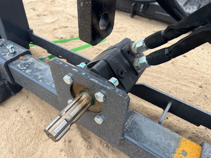 unused-landhonor-pha-16-2c-hyd-3pt-hitch-mount-image-3