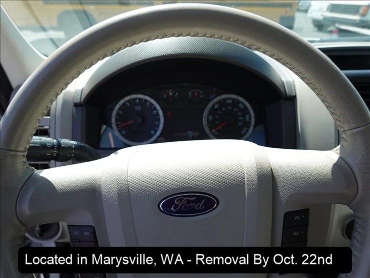 2012-ford-escape-image-7
