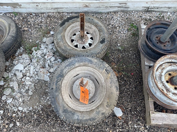 #1927-•-(2)-tires-image-2
