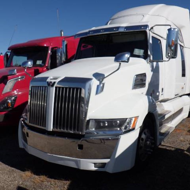 2018 WESTERN STAR 5700XE