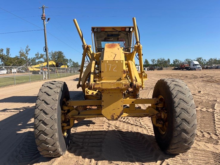 1998-caterpillar-12h-image-7