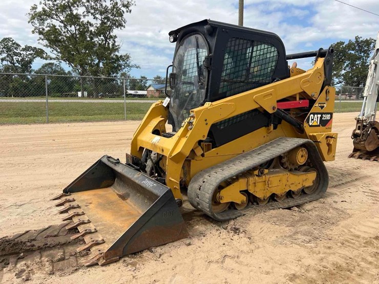 2019-caterpillar-259d-image-8