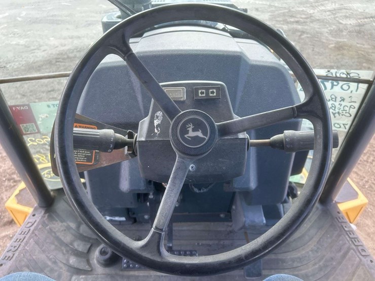 2015-deere-410l-image-14