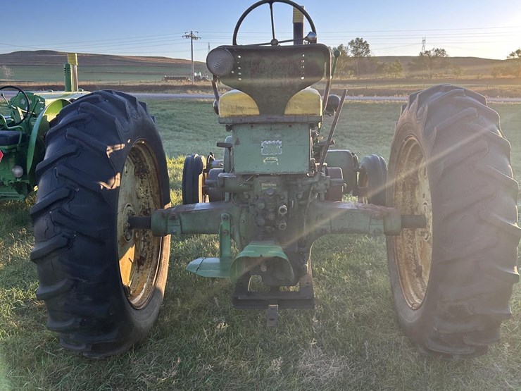 john-deere-70-image-6
