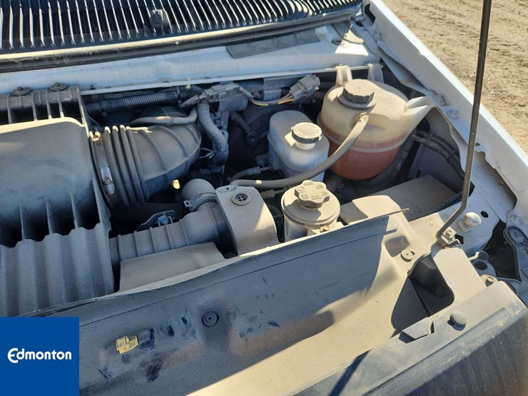 2012-ford-cargo-image-21