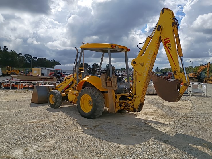 new-holland-lb75-image-7
