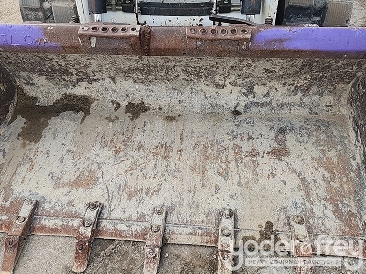 2022-bobcat-t64-image-16