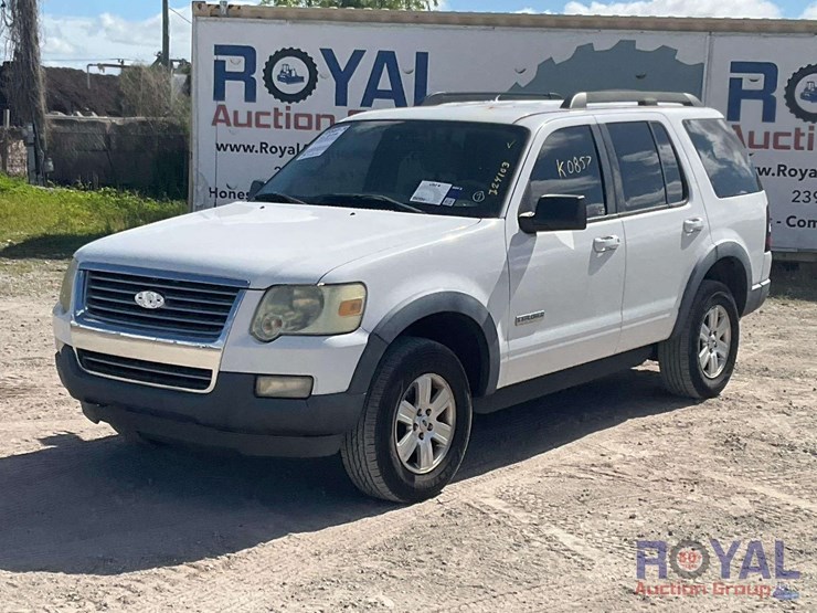 2007-ford-explorer-image-1