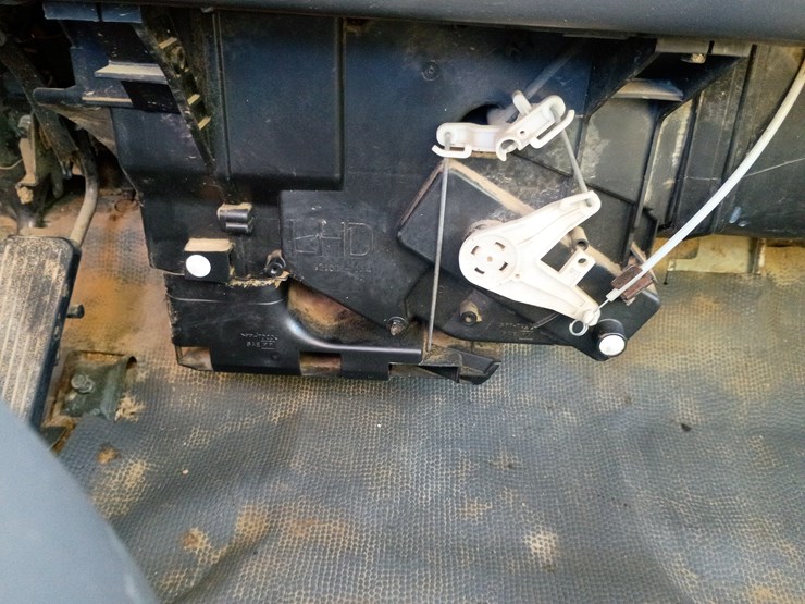 2000-gmc-w3500-image-44