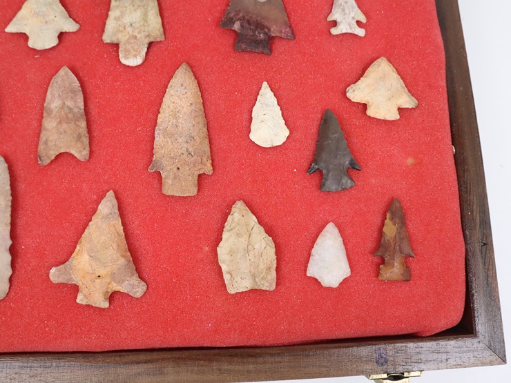 #106-•-#4176-•-(19)-framed-repaired-native-american-artifacts-image-6