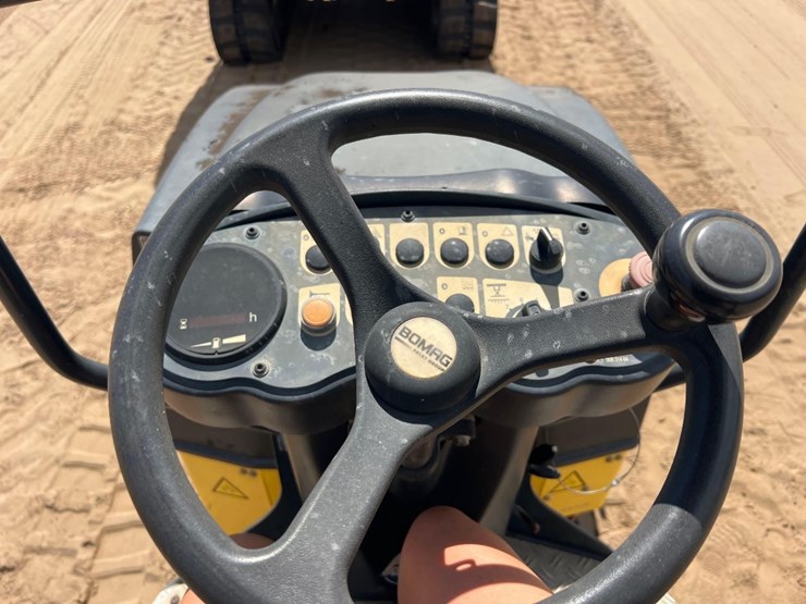 2007-bomag-bw120ad-image-21