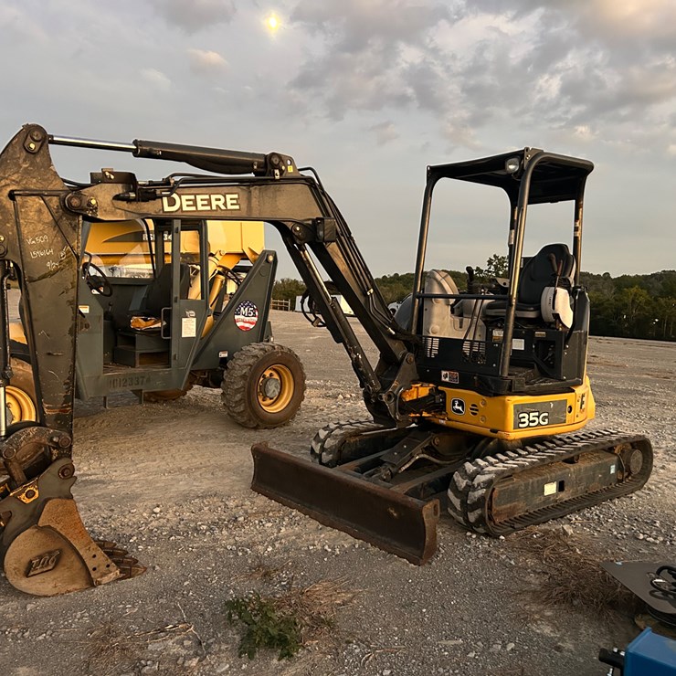 2017 DEERE 35G