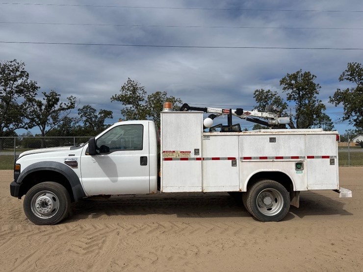 201-ford-f550-xl-image-1