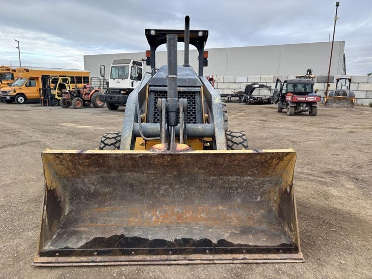 2012-deere-210lj-image-6
