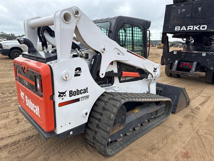 2016-bobcat-t770-image-4