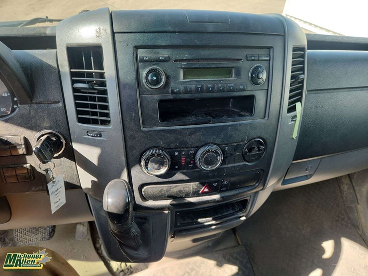 2013-mercedes-benz-sprinter-3500-image-9