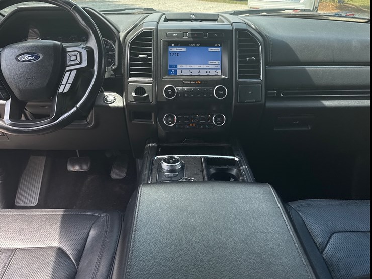 2019-ford-expedition-image-14