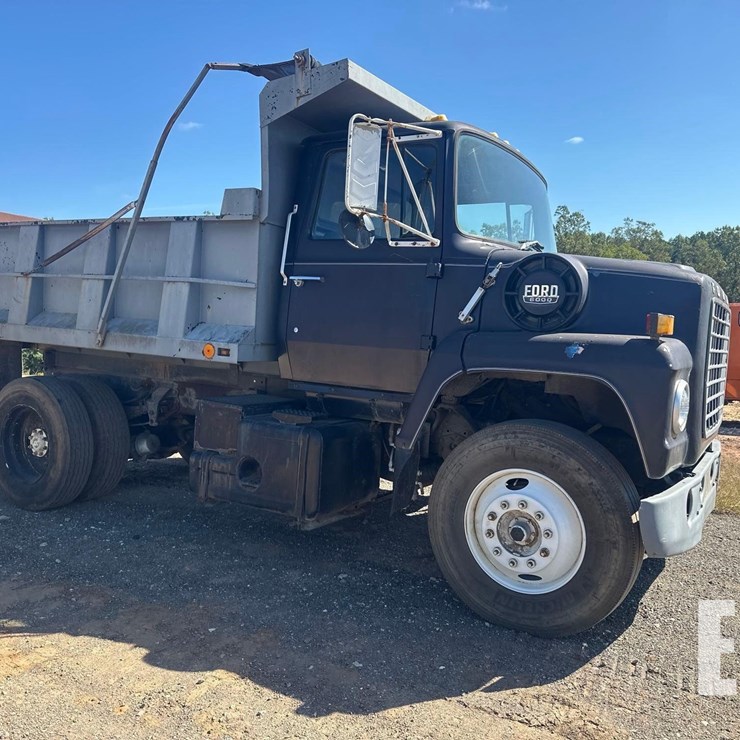 FORD 8000