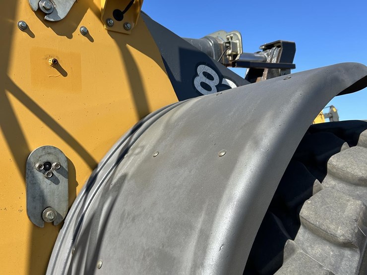 2003-deere-824j-image-45