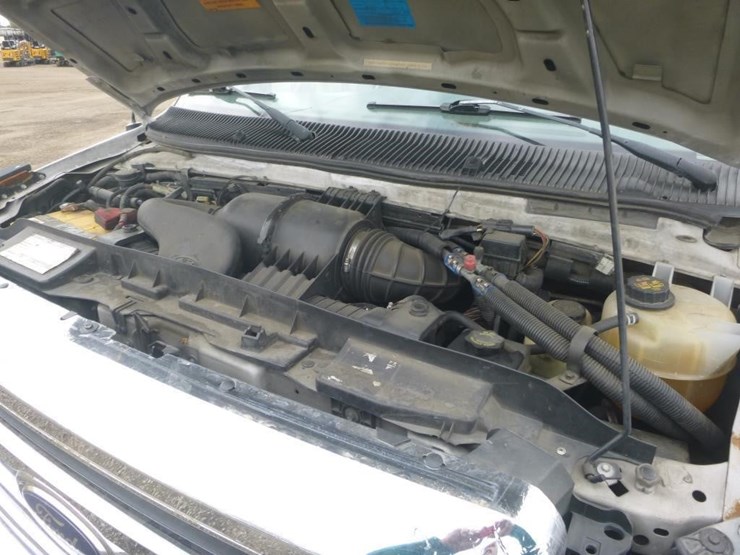 2008-ford-e450-image-13