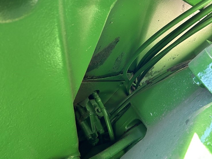 john-deere-8450-image-23